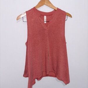 Jolie Relaxed Sleeveless V Neck Ribbed Blouse